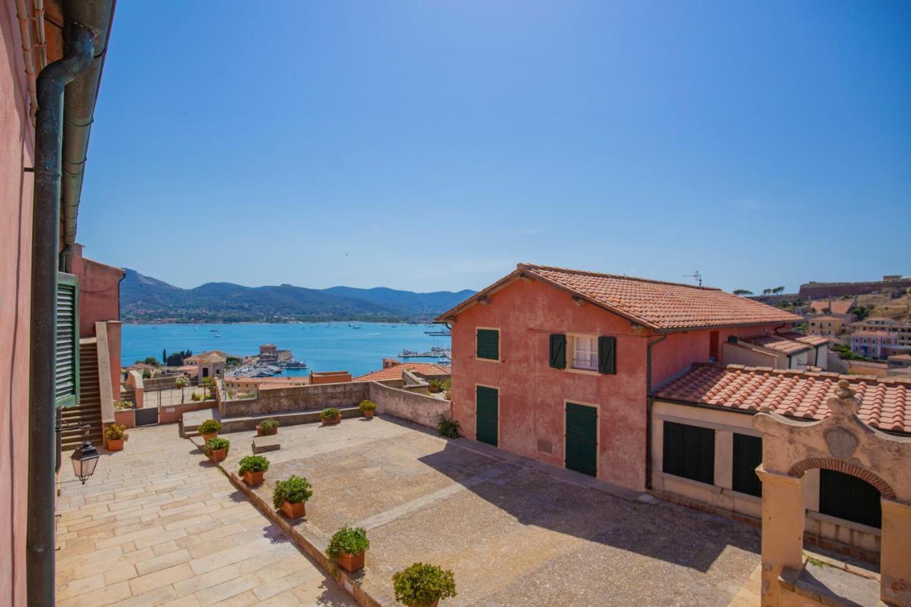 Helloelba Appartamento Il Faro Portoferraio Exterior photo